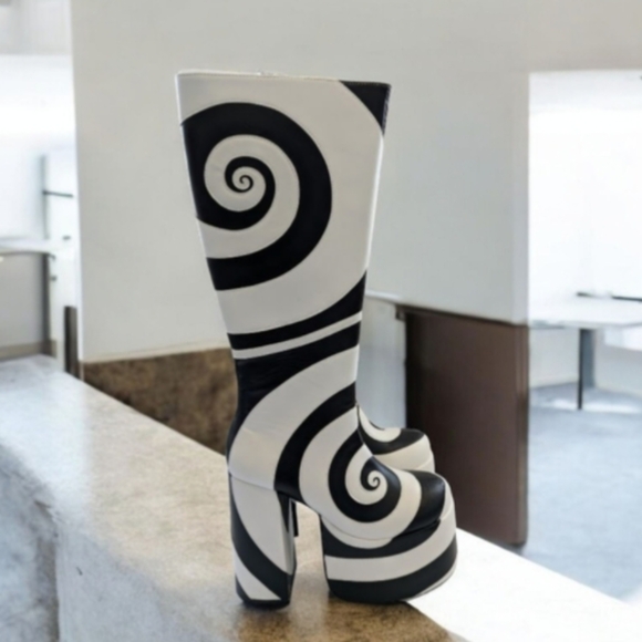 Current Mood Swirl Applique Platform Boots - Picture 3 of 11